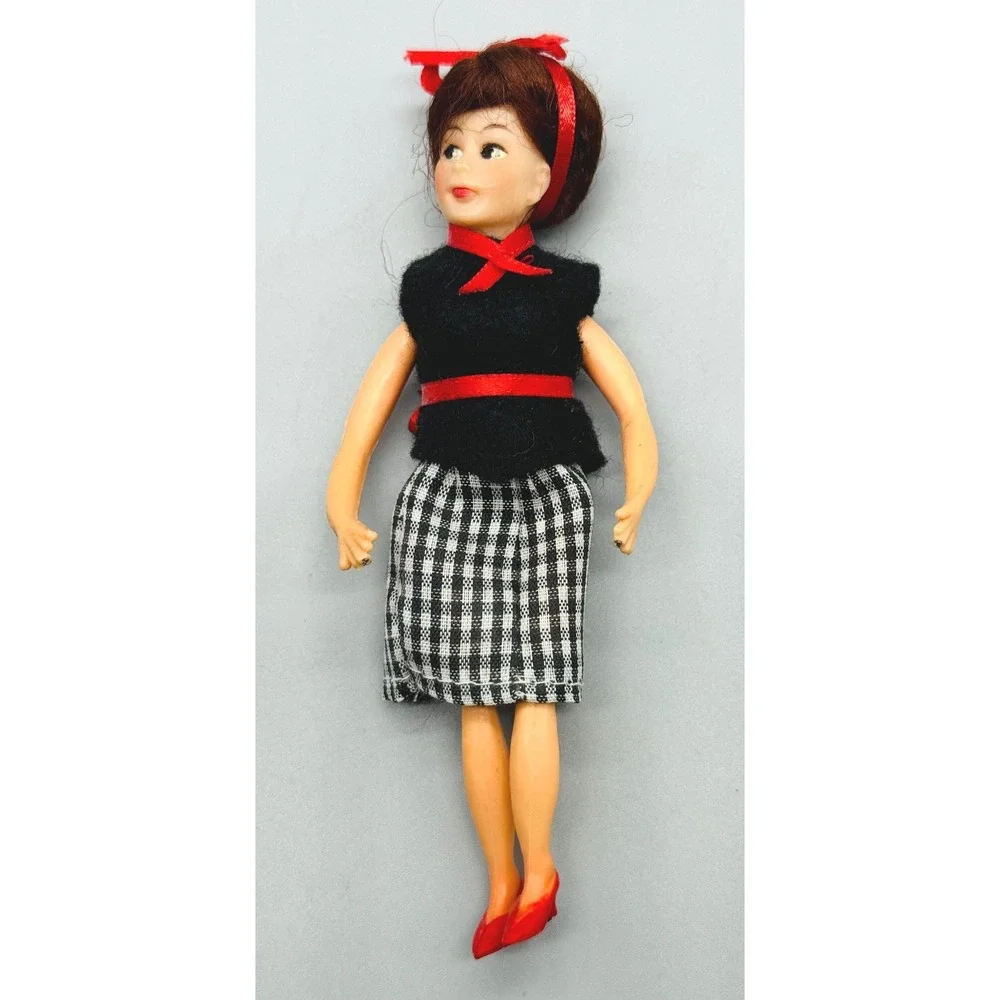 Ideal Petite Princess Fantasy Family Man Woman Husband Wife Mother Father 1960s
